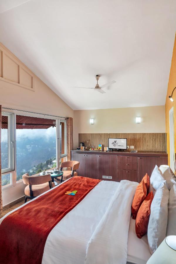 Готель Club Mahindra Масурі Екстер'єр фото
