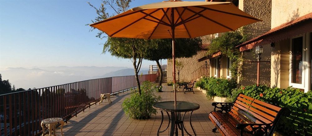 Готель Club Mahindra Масурі Екстер'єр фото
